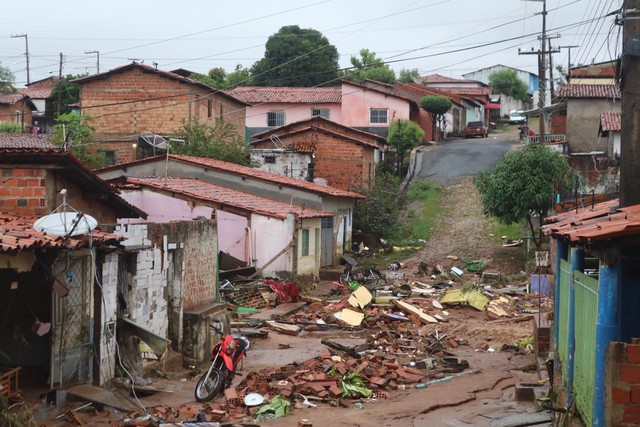 Casas atingidas pela água em tragédia no bairro Parque Rodoviário